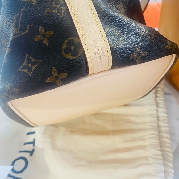 Authentic LV Monogram Canvas Noe- Stunning New Vachetta - Picture 9 of 17